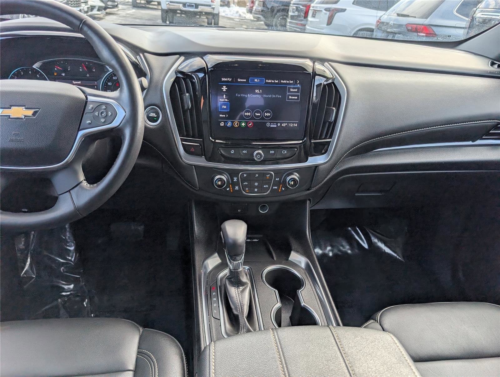 2022 Chevrolet Traverse LT Leather