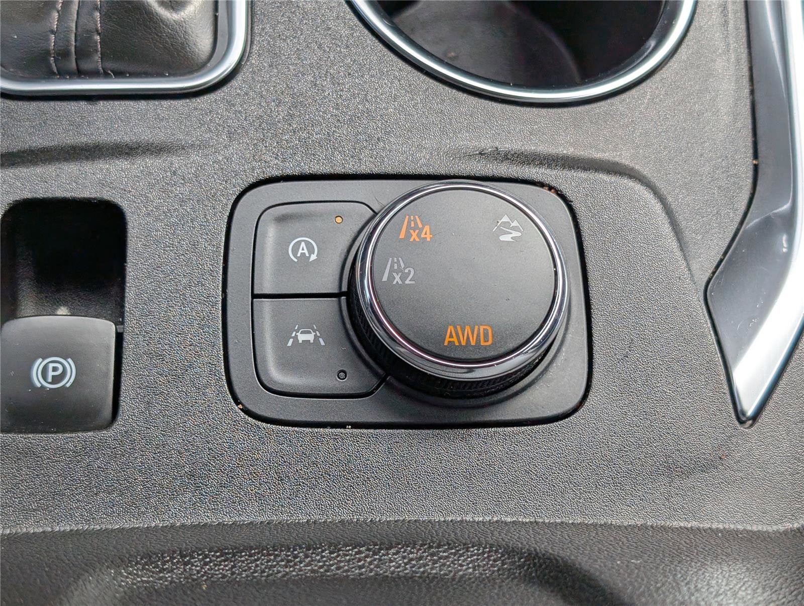 2022 Chevrolet Traverse LT Leather