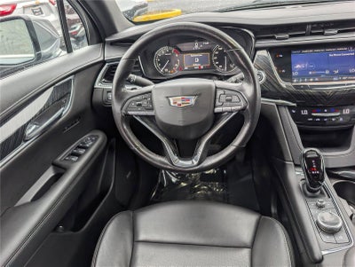 2022 Cadillac XT6 Premium Luxury