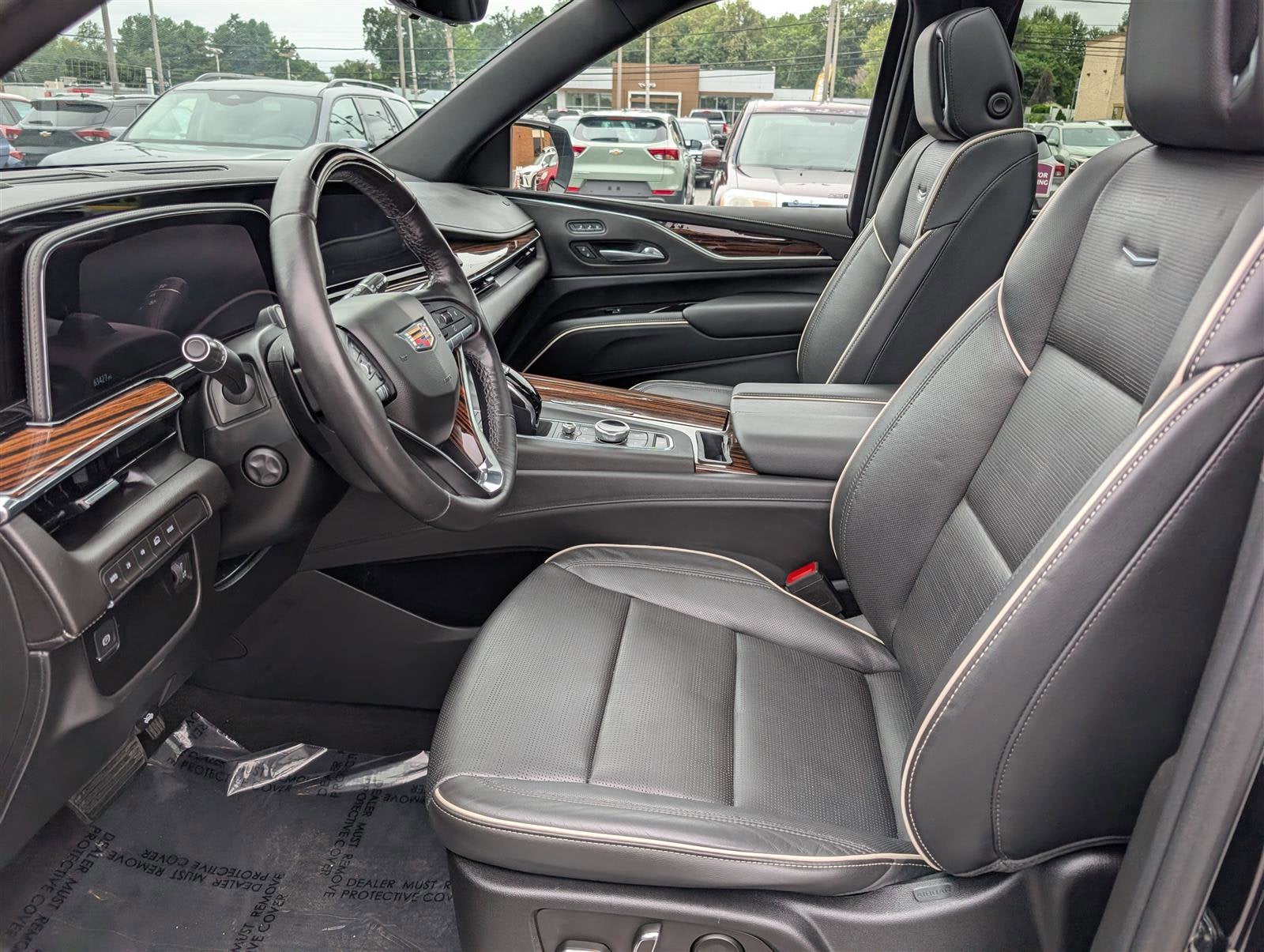 2023 Cadillac Escalade Premium Luxury