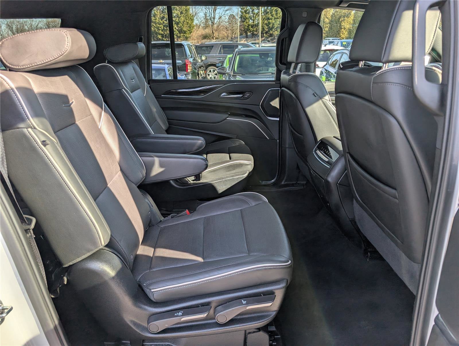 2024 Cadillac Escalade ESV Sport