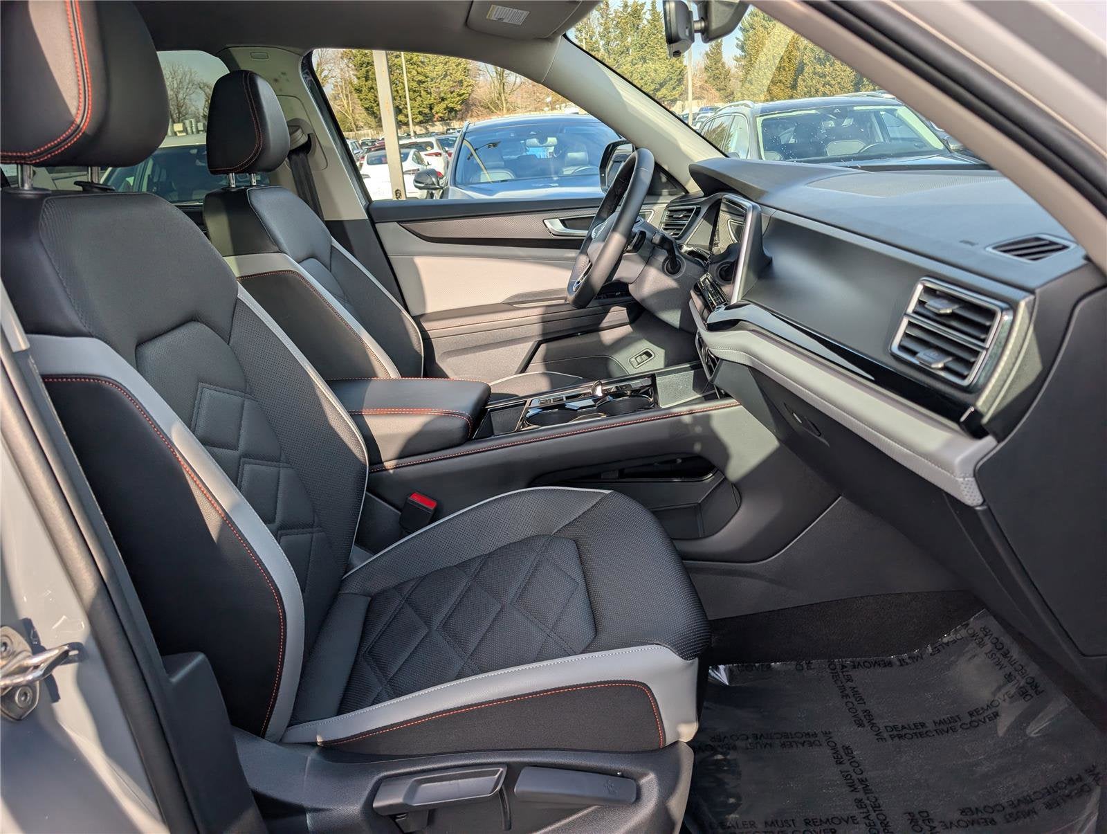 2024 Volkswagen Atlas 2.0T Peak Edition SE w/Technology