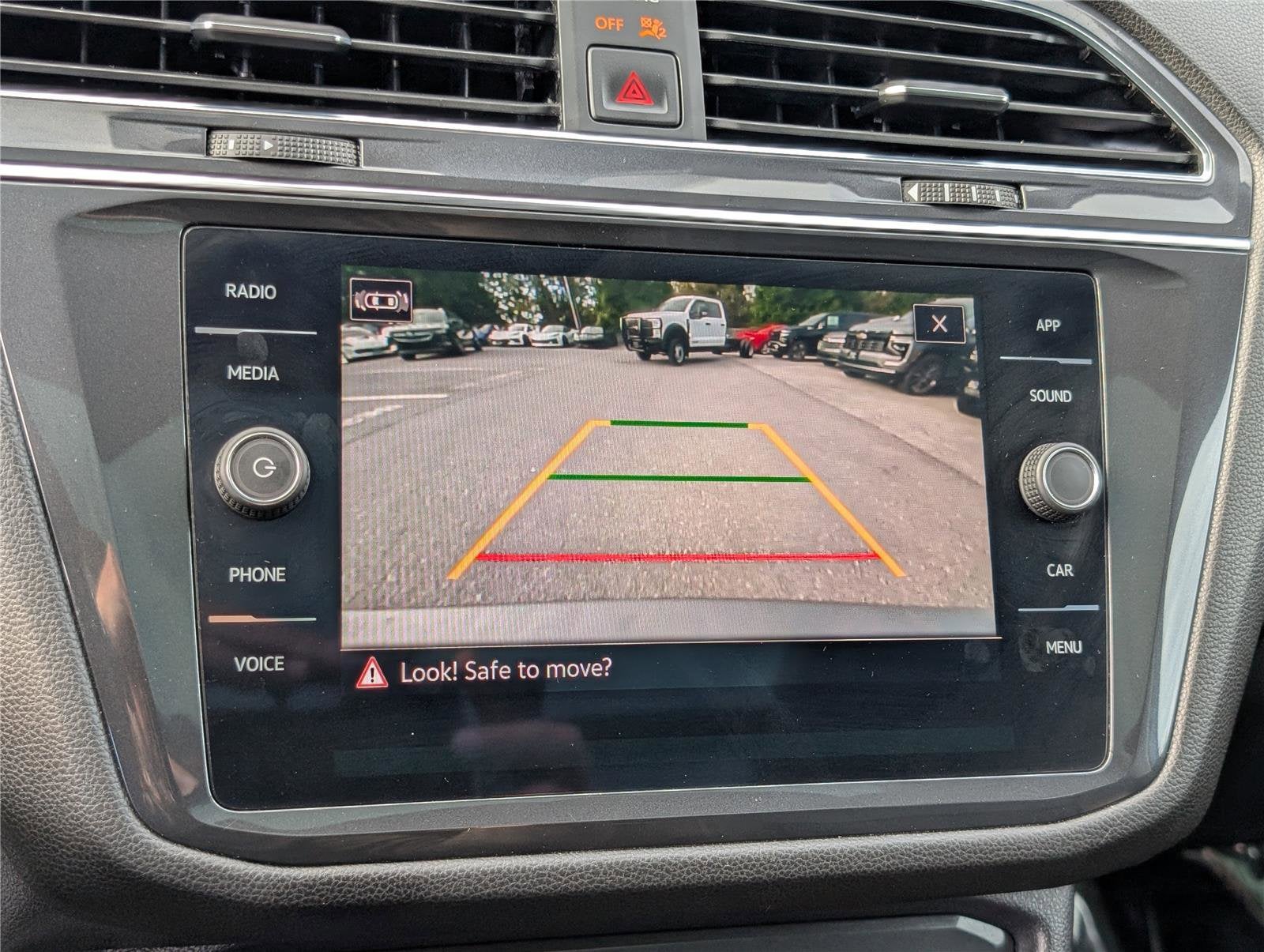 2023 Volkswagen Tiguan SE