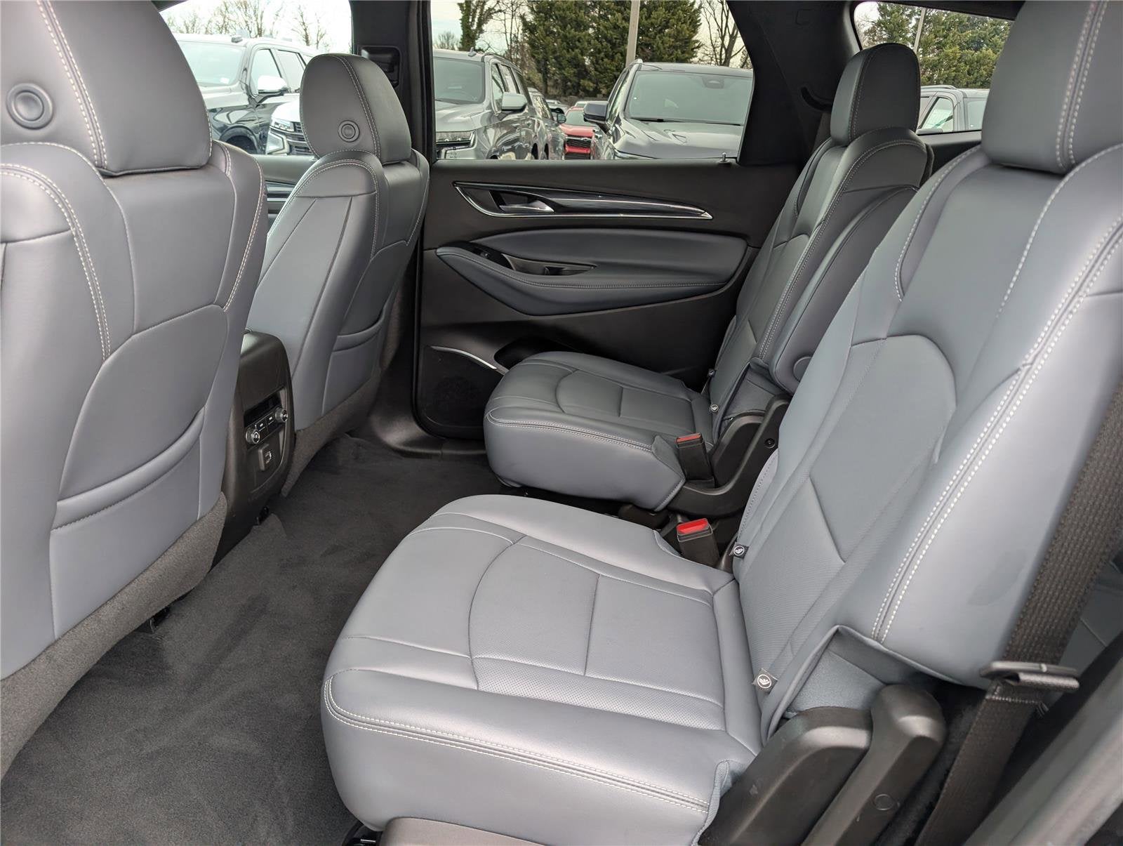 2022 Buick Enclave Essence