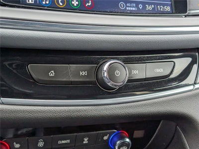 2022 Buick Enclave Essence