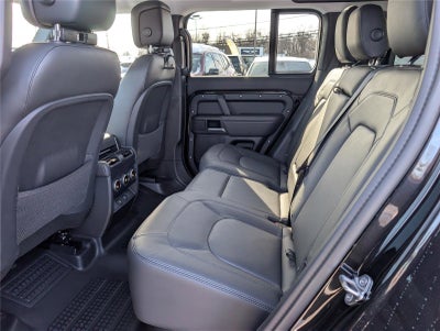 2025 Land Rover Defender X-Dynamic SE