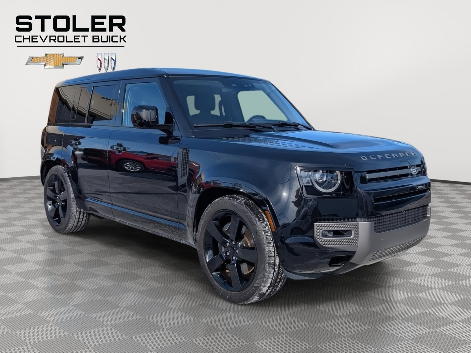 2025 Land Rover Defender X-Dynamic SE