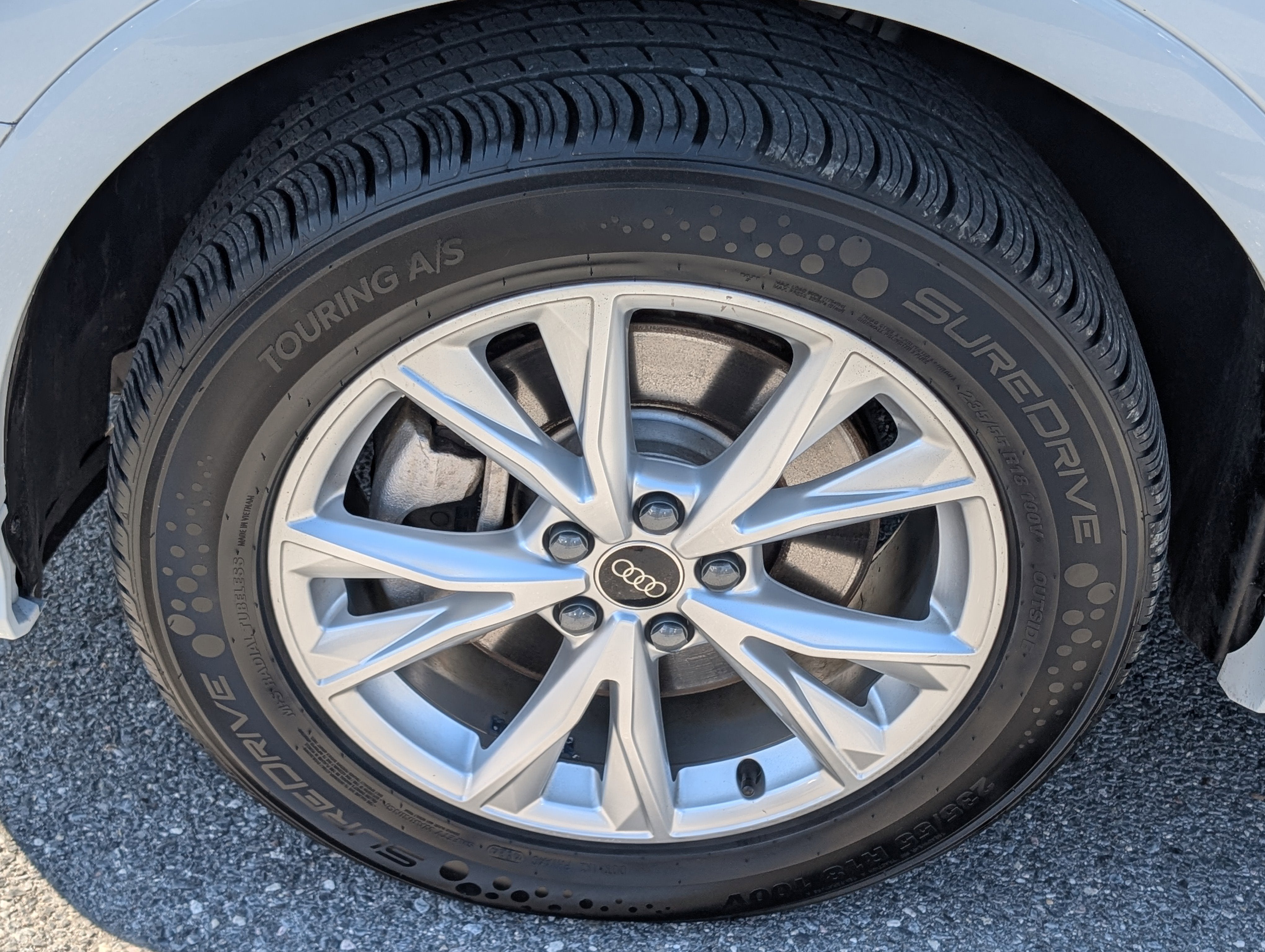 2024 Audi Q3 S line Premium