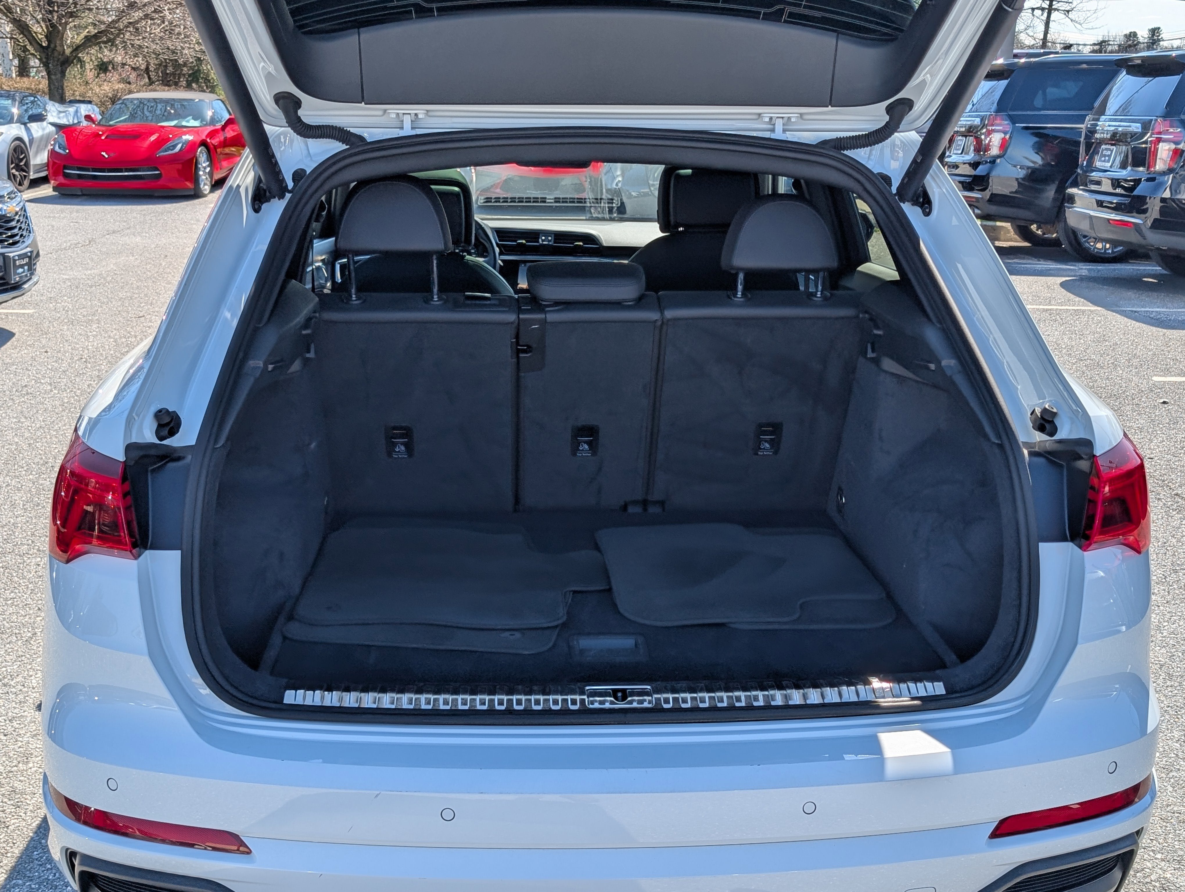 2024 Audi Q3 S line Premium