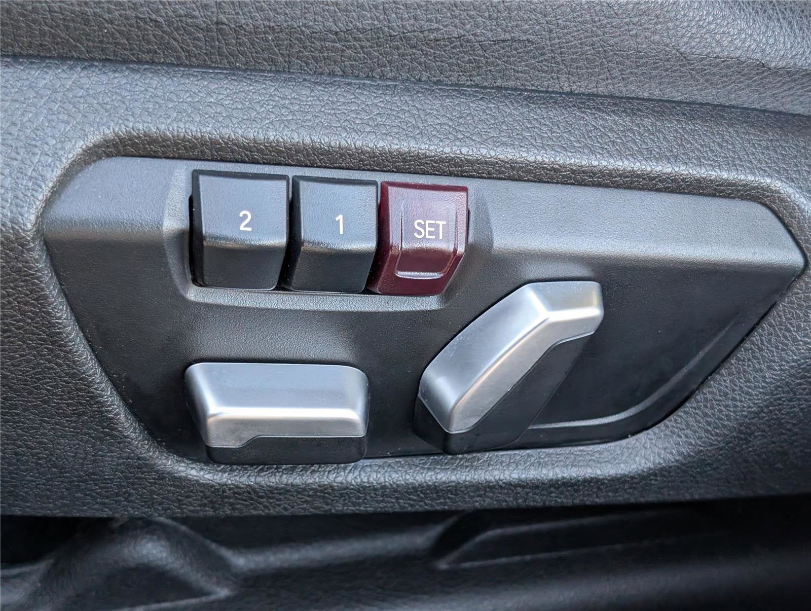 2017 BMW 3 Series 320i