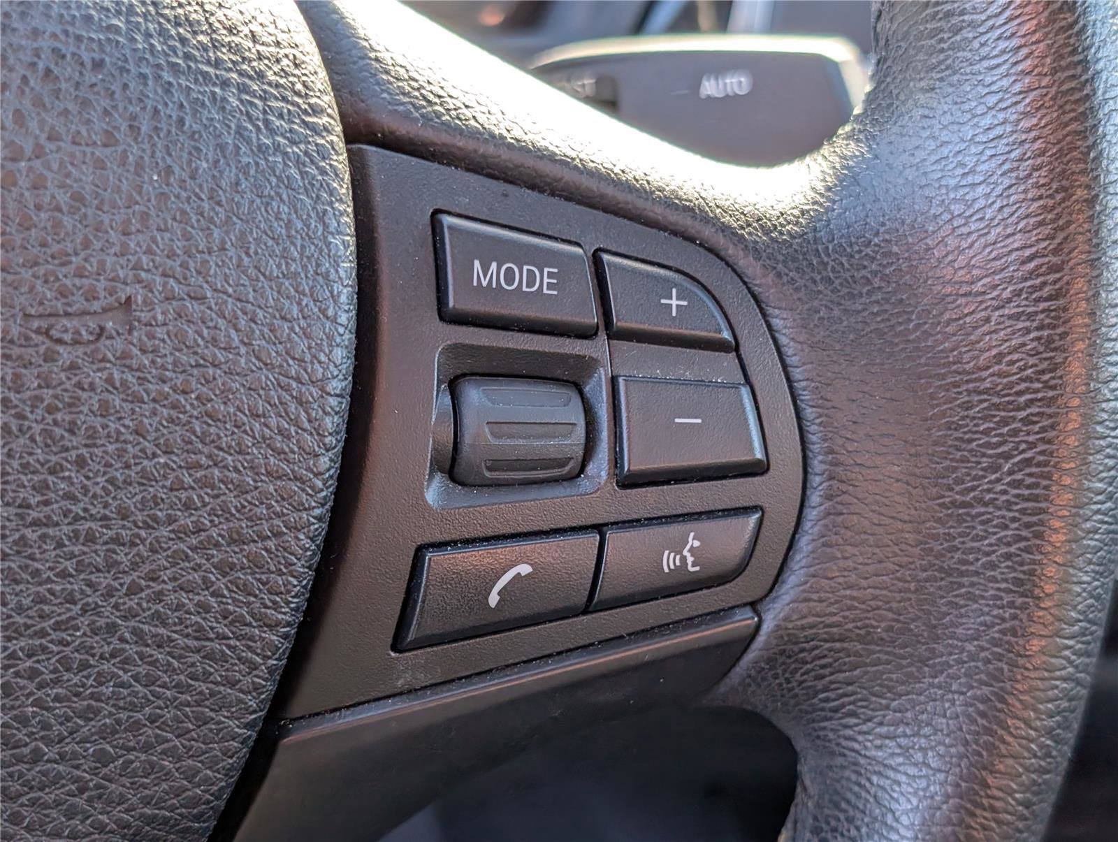 2017 BMW 3 Series 320i