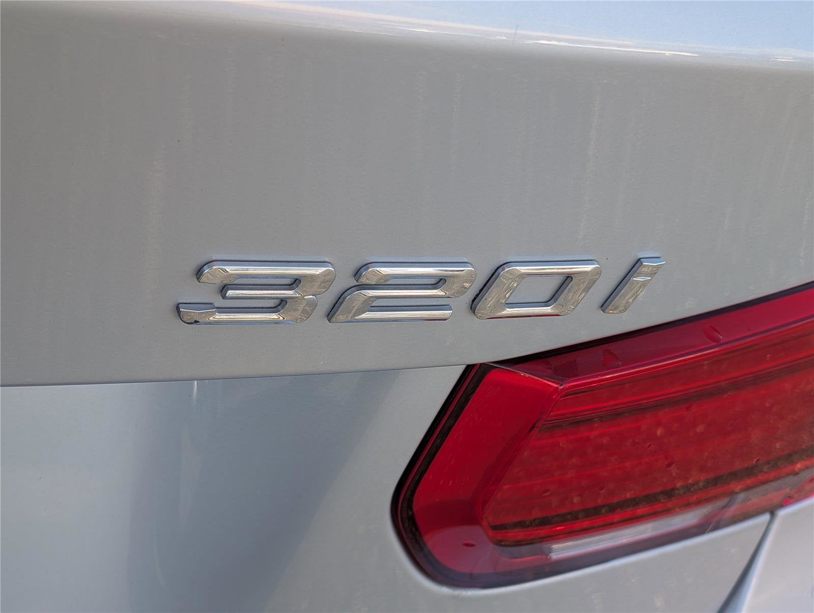 2017 BMW 3 Series 320i