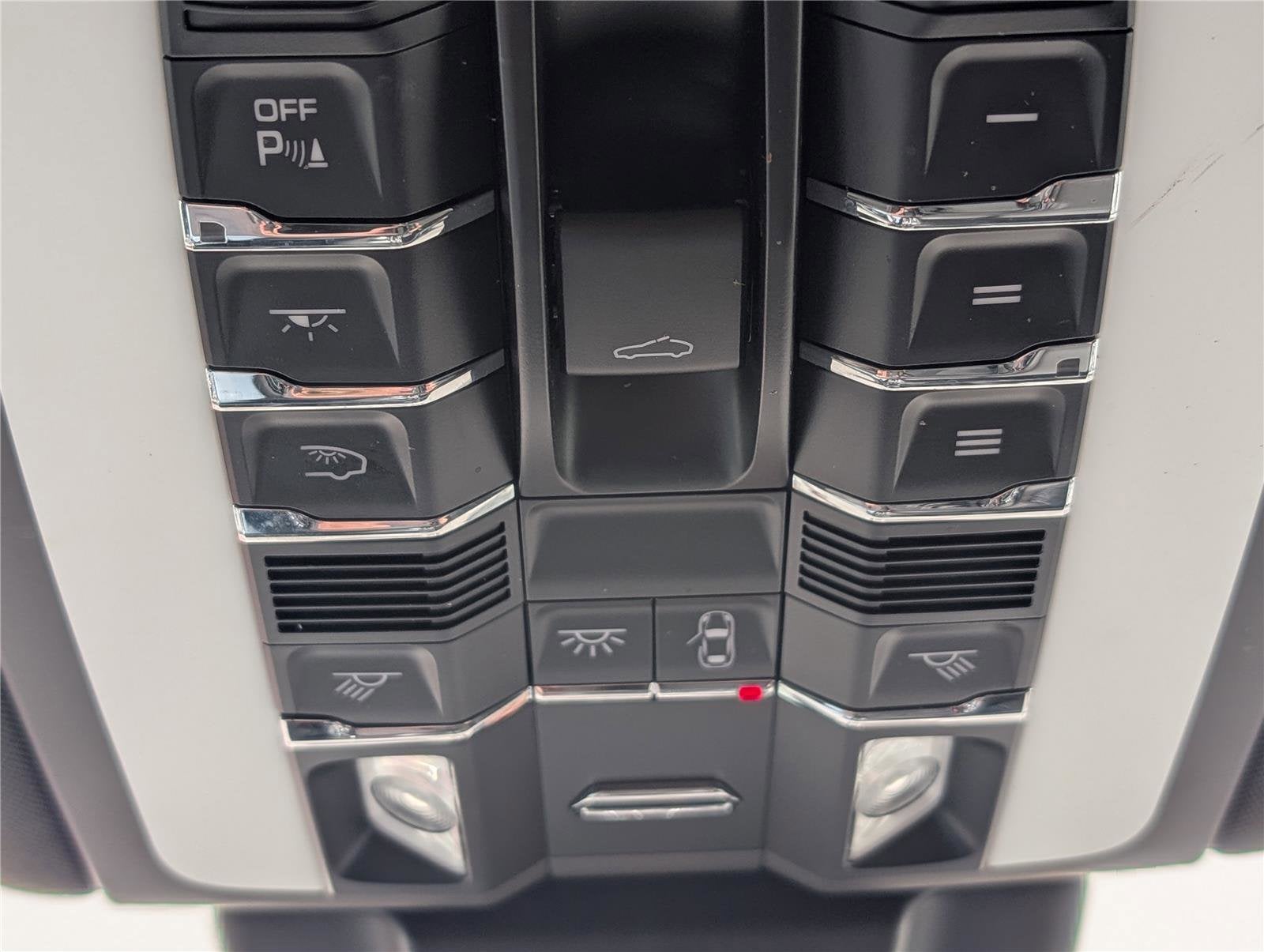 2021 Porsche Macan S